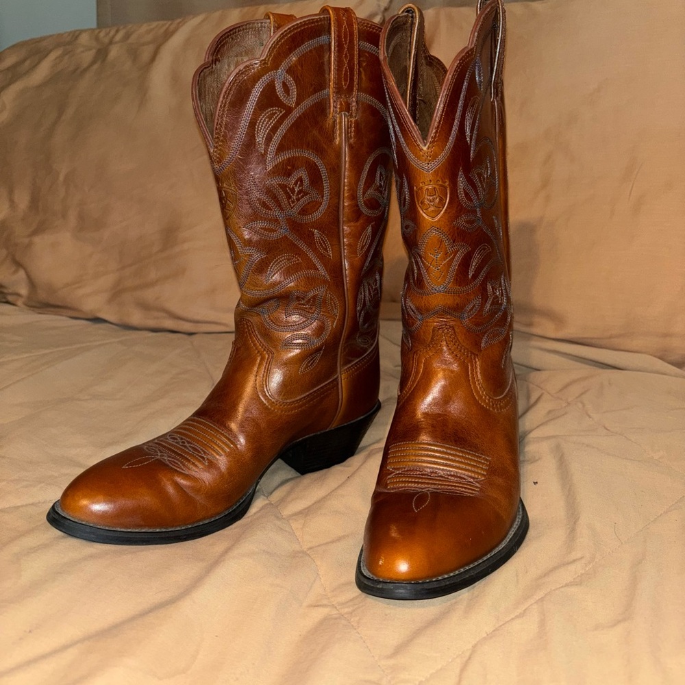 Ariat Tan Western Boots with Intricate Stitching